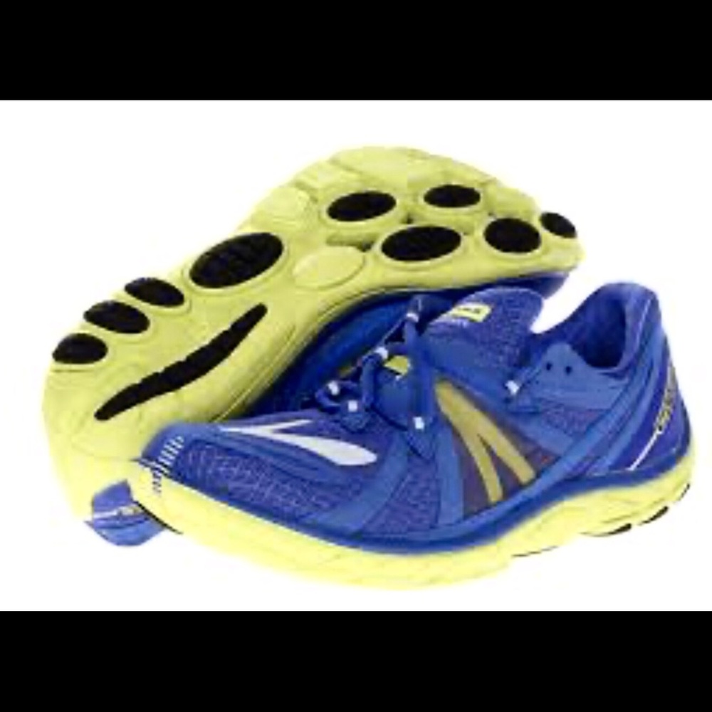 Brooks pure connect running shoes size 6